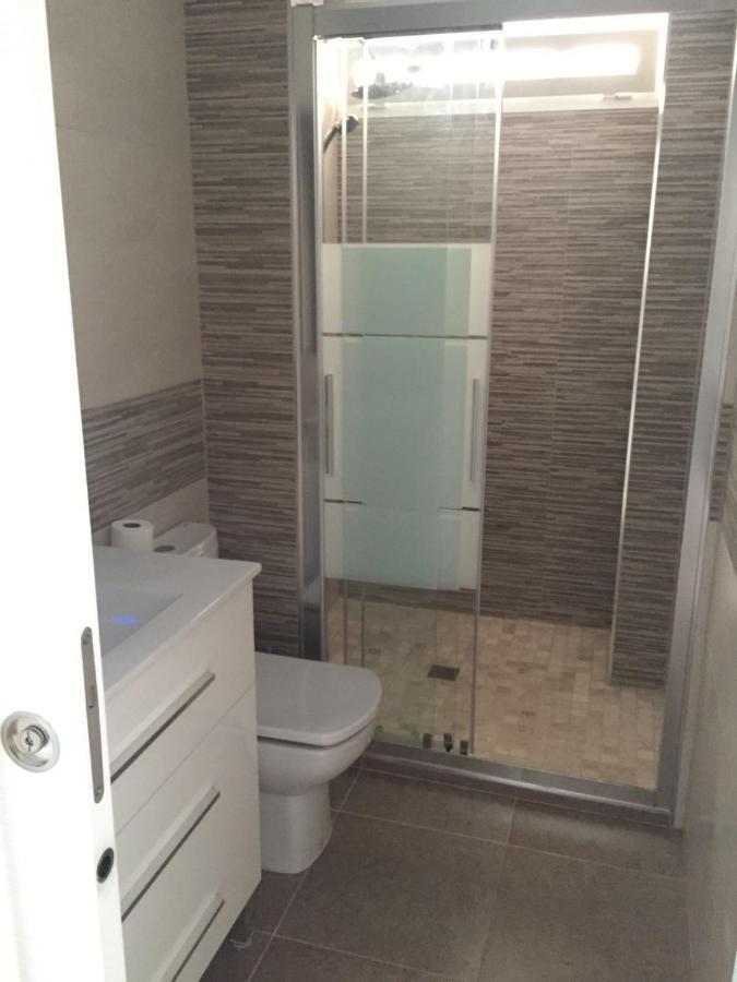 Levante Beachfront Luxury Apartment Бенидорм Экстерьер фото